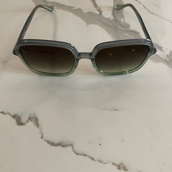 Krewe Sunglasses Margot Tide Gradient Lense - Picture 12 of 15